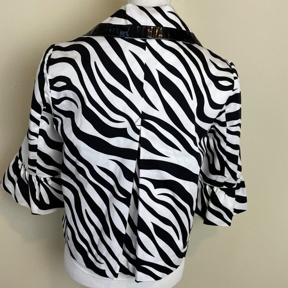 Sandro Blazer Zebra Print Cropped Jacket Pockets M Black Pleather Trim - Picture 5 of 9